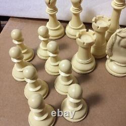 Vintage Chess Set Cavalier #1491 Weighted Pieces With Box -4 King